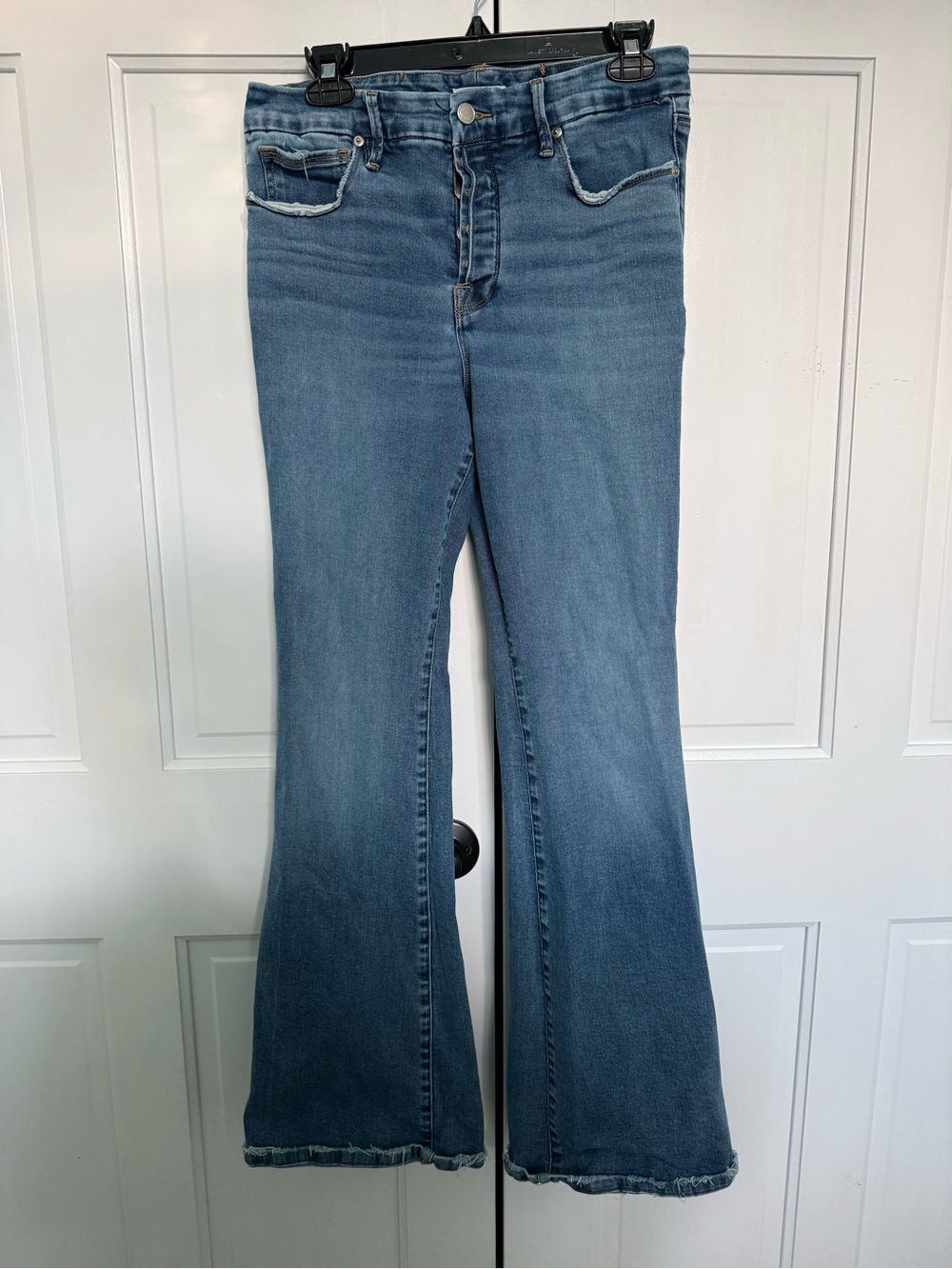 Good American Blue Flare Jeans - Mid Wash